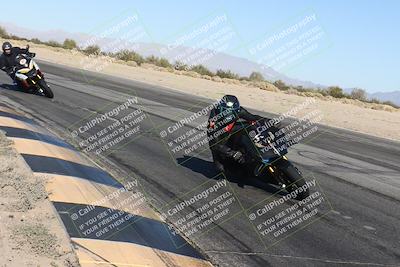 media/Dec-01-2025-Moto Forza (Mon) [[2daa91e15f]]/2-Intermediate Group/Session 4 (Turn 10 Inside)/